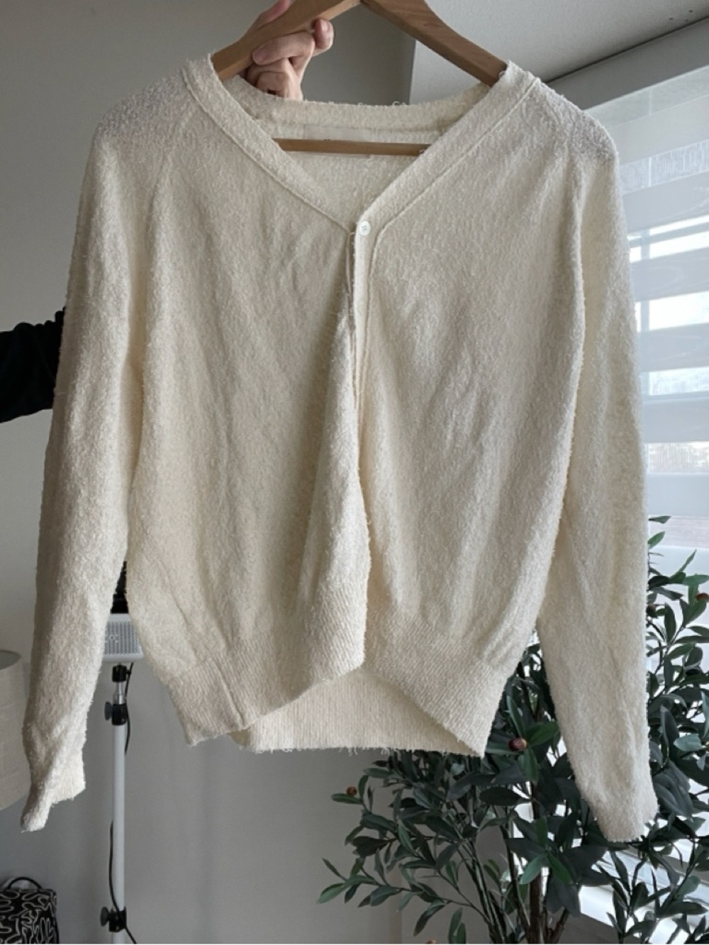 Elegant Cotton Cardigan